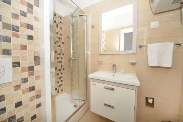 Guest House Mia (ST) - Twin Room with Private Bathroom (A2)-Bathroom