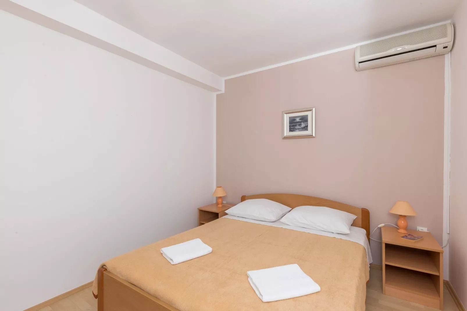 Apartment & Rooms Villa Katarina - Double Room with Shared Balcony 1-Bedroom
