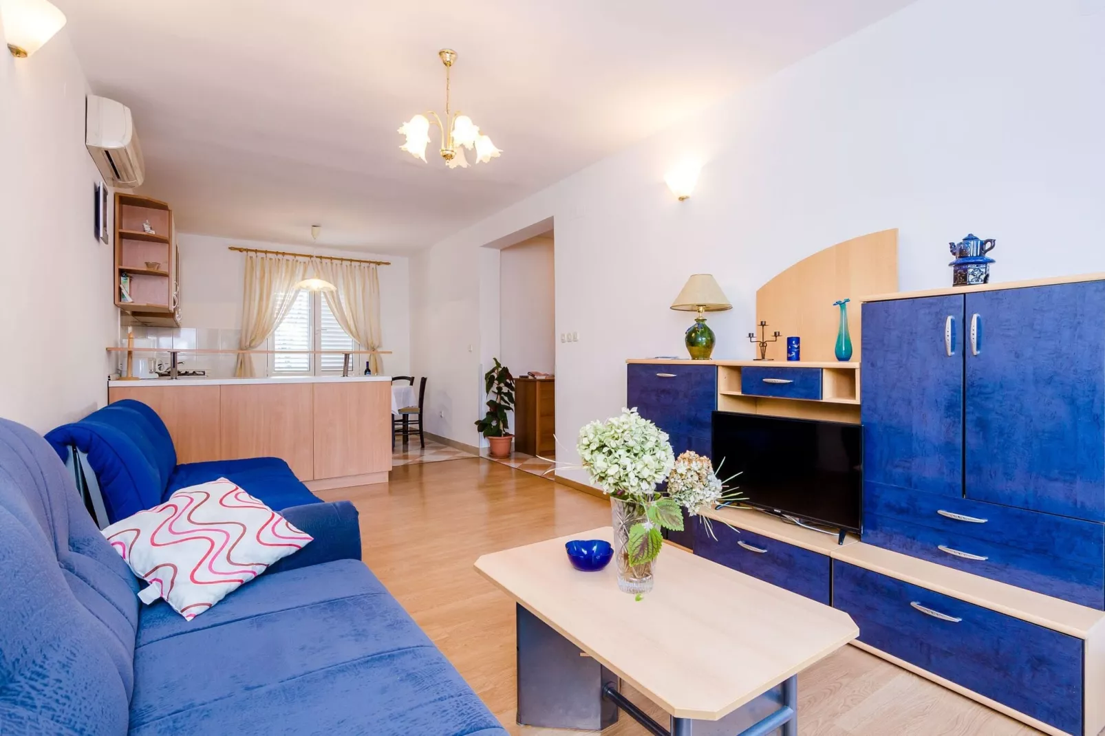 Apartment & Rooms Villa Katarina - One Bedroom Apartment with Terrace and Sea View-Salon