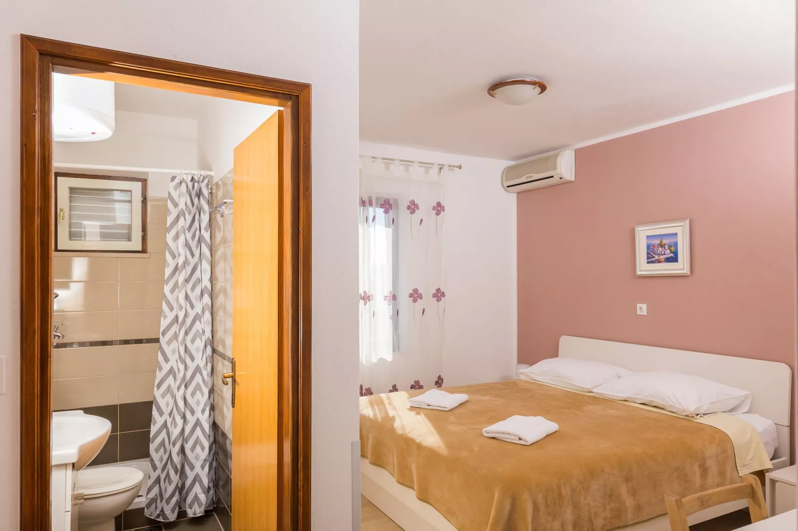 Apartment & Rooms Villa Katarina - Double Room with Shared Balcony 2-Indoor