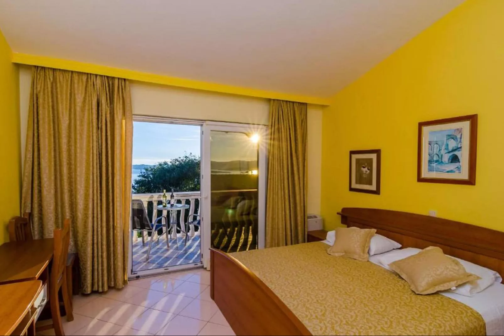 Hotel Pansion Villa Antonio - Two Bedroom Suite with Balcony and Sea View 17-Bedroom