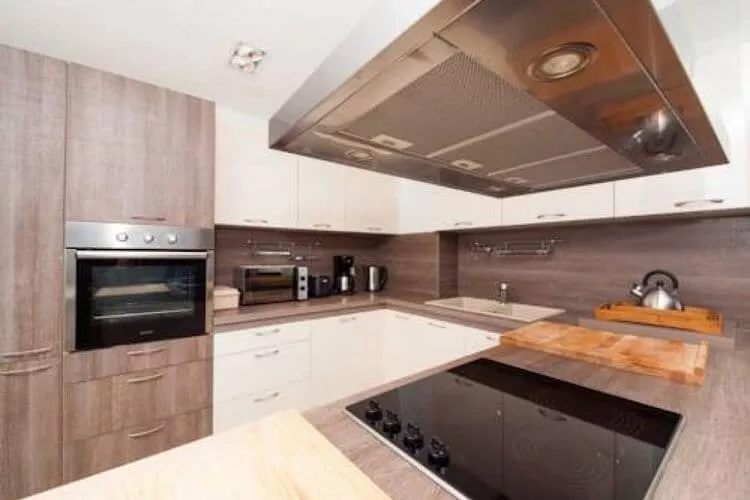 Apartment Vesna - Superior Three Bedroom Apartment with Balcony-Küche