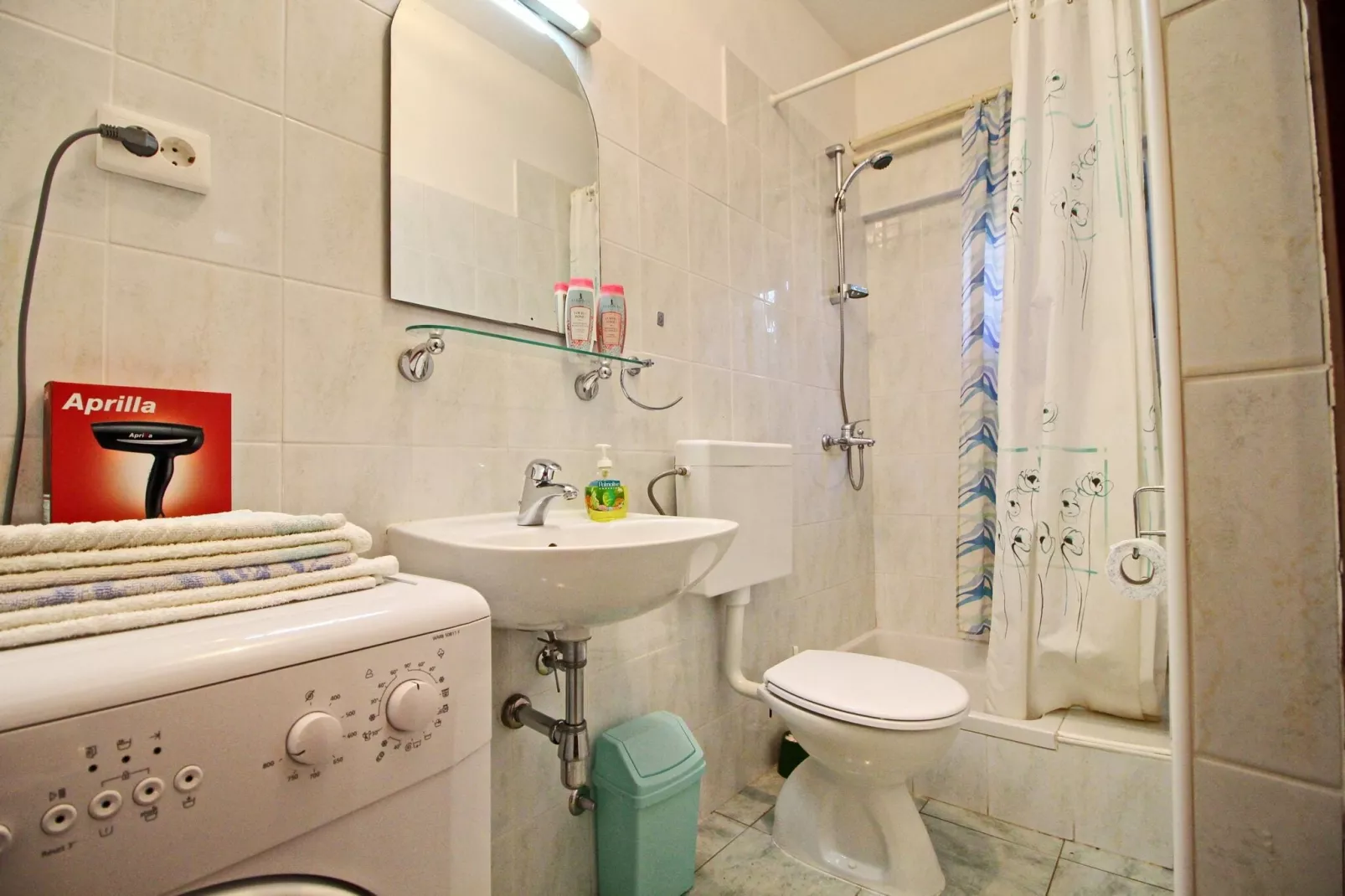 Apartments Marita - Two Bedroom Apartment-Badezimmer