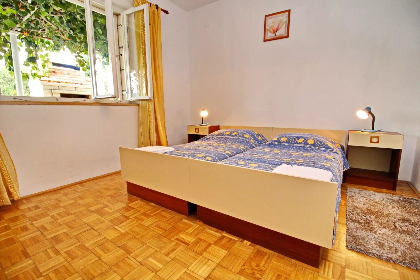 Green Garden House - Four Bedroom House with Private Pool-Chambre
