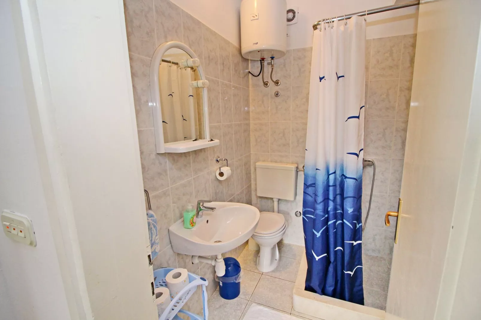 Green Garden House - Four Bedroom House with Private Pool-Salle de bain