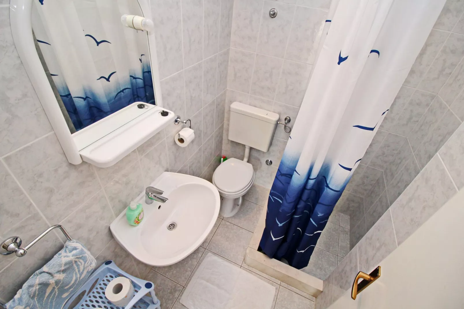 Green Garden House - Four Bedroom House with Private Pool-Salle de bain