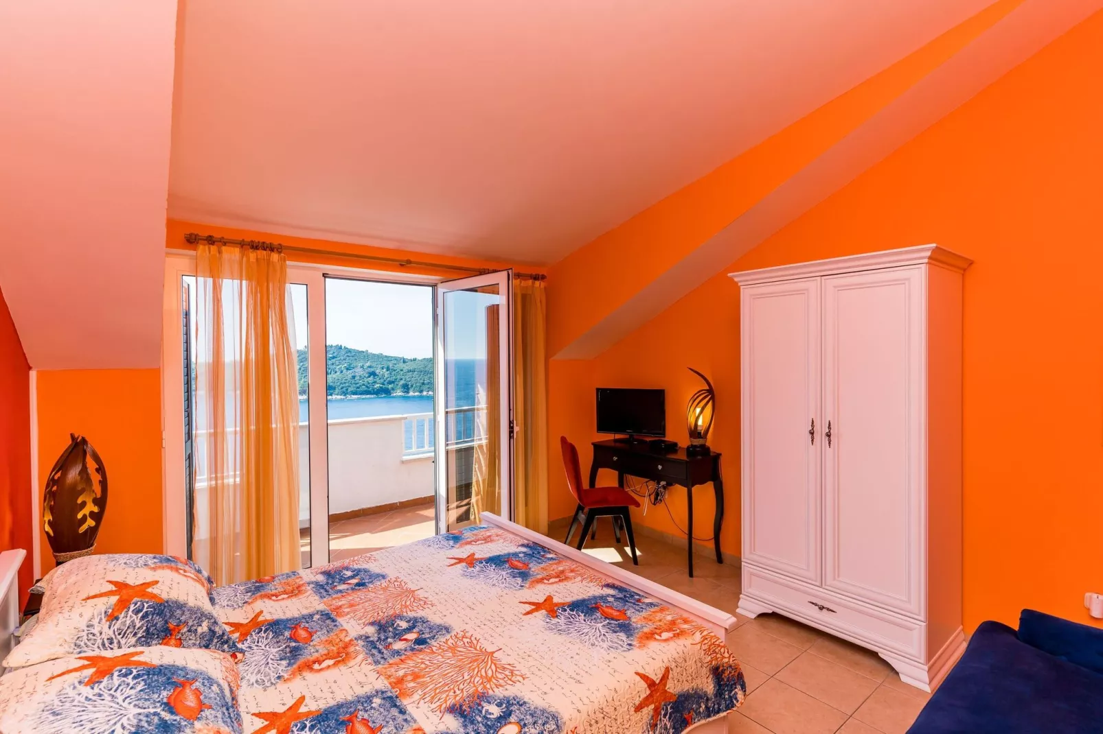 Villa Adrian - Six Bedroom Villa with Swimming pool and Sea View-Bedroom