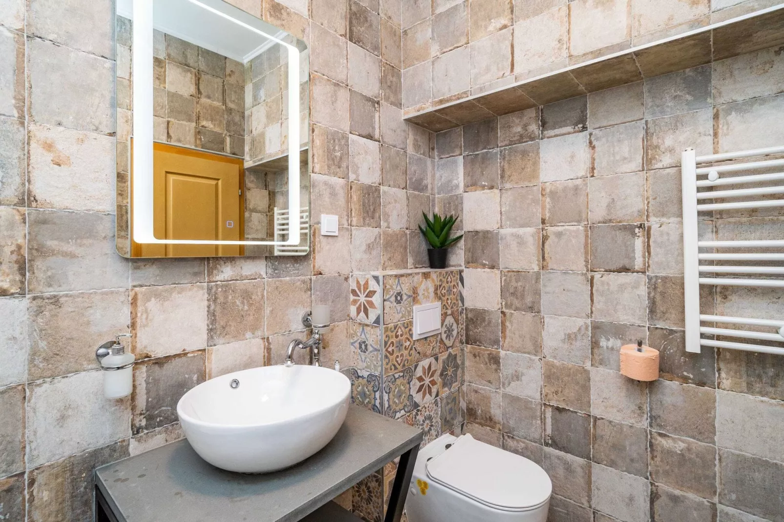 Villa Adrian - Six Bedroom Villa with Swimming pool and Sea View-Bathroom