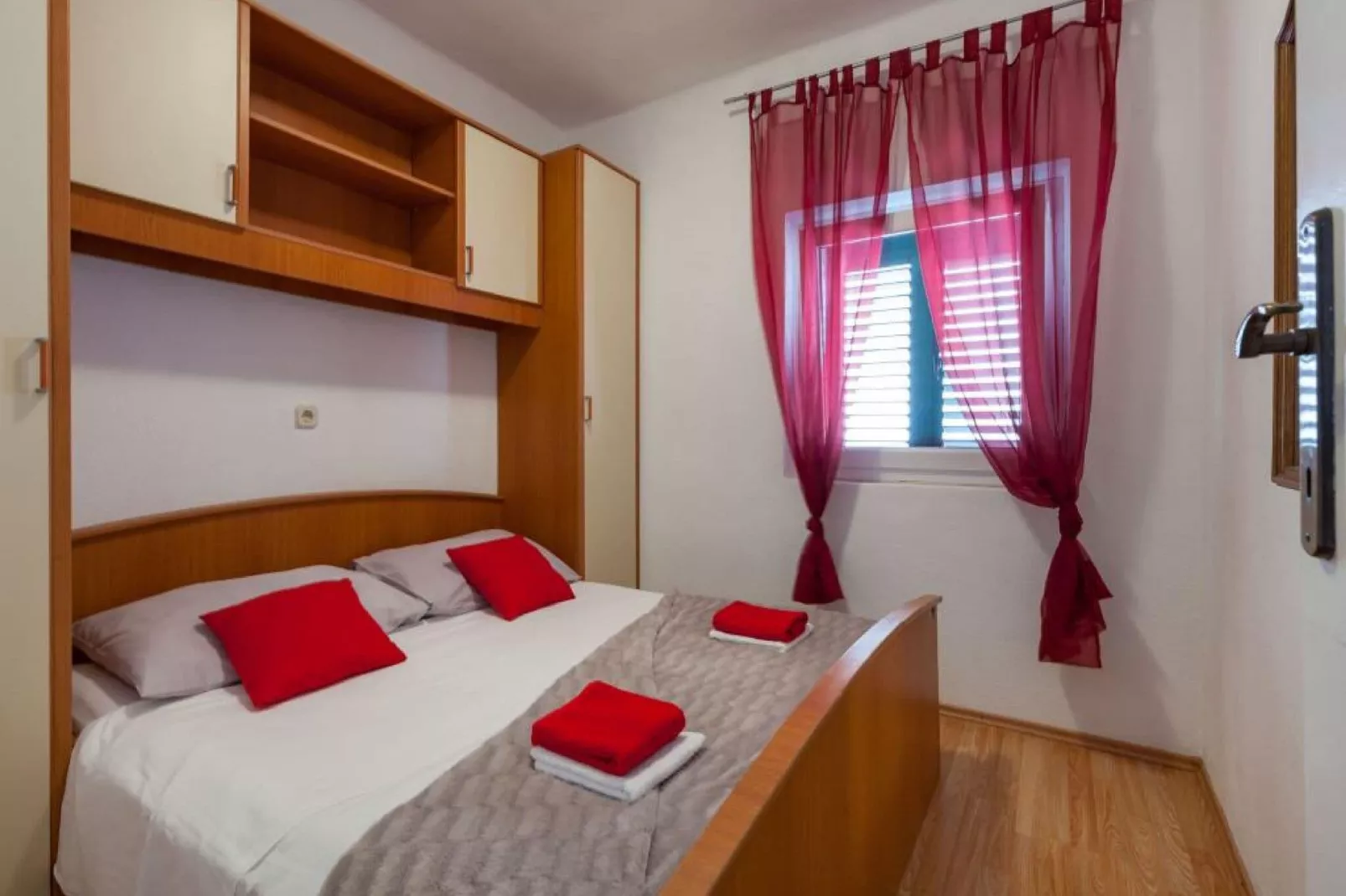 Apartments Nena (ST) - Two Bedroom Apartment with Terrace and Sea View (A3)-Bedroom