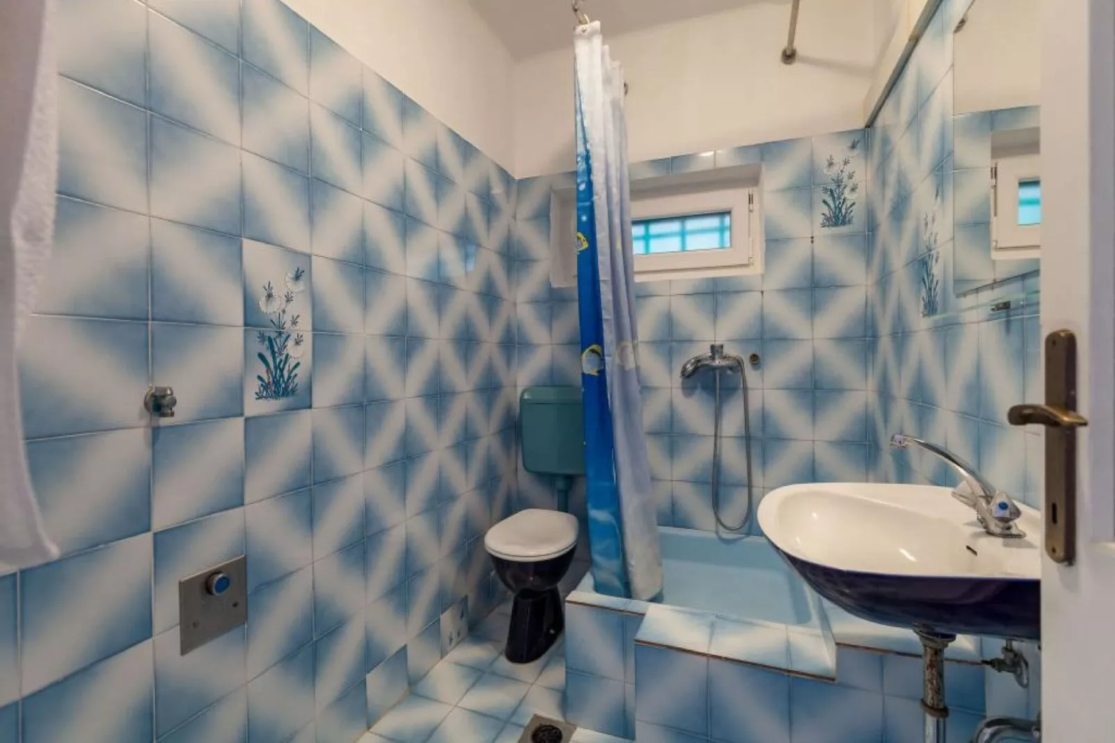 Apartments Nena (ST) - Two Bedroom Apartment with Terrace and Sea View (A3)-Bathroom