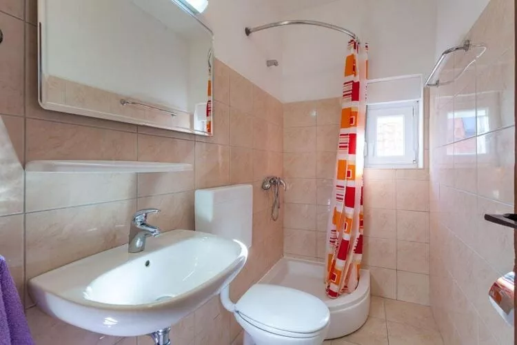 Apartments Nena (ST) - One Bedroom Apartment with Balcony and Sea View (A1)-Bathroom