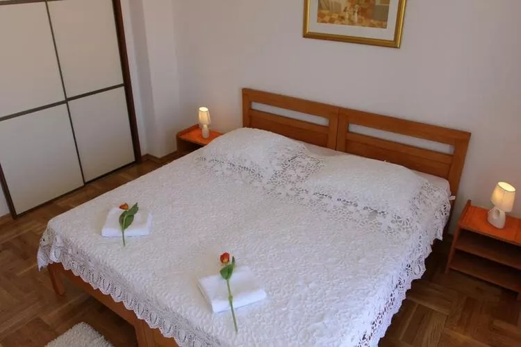 Apartments Villa Muškat - Duplex Three Bedroom Apartment with Balcony Sea View(VELIKI)-Chambre