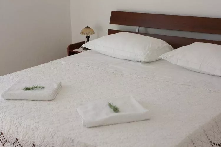 Apartments Villa Muškat - Duplex Three Bedroom Apartment with Balcony Sea View(VELIKI)-Chambre