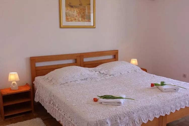 Apartments Villa Muškat - Duplex Three Bedroom Apartment with Balcony Sea View(VELIKI)-Chambre