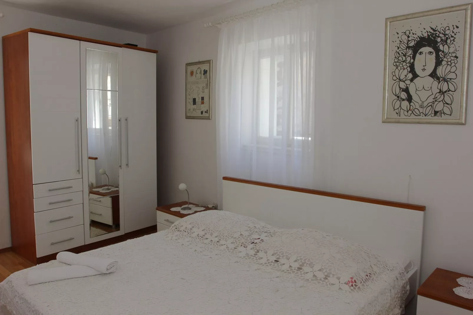 Holiday House Granny Mary - Two Bedroom Holiday Home (ST)-Schlafzimmer