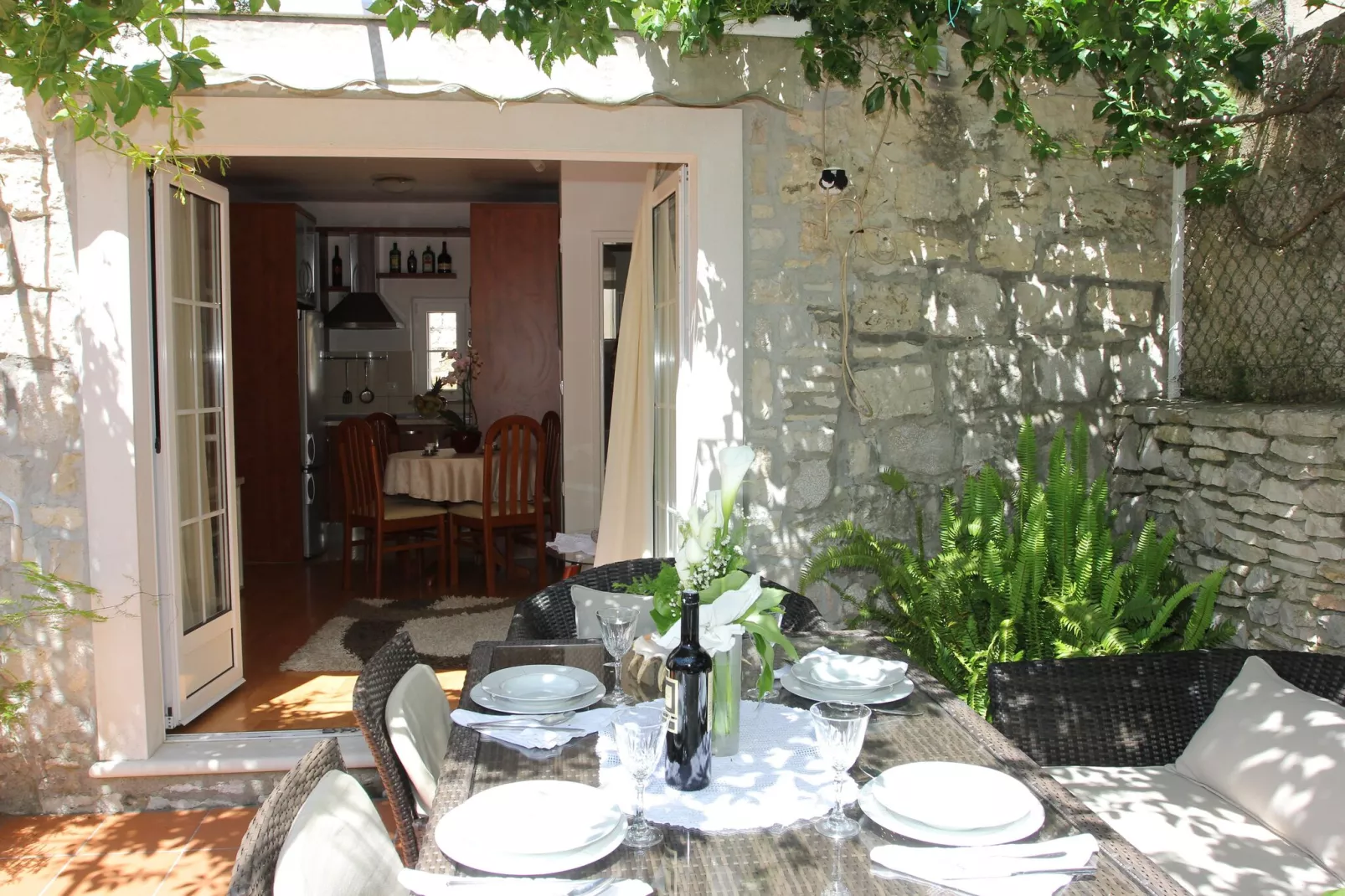 Holiday House Granny Mary - Two Bedroom Holiday Home (ST)-Terrasse