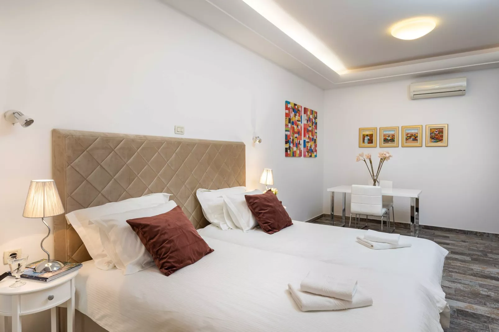 Apartments Subrenum - Superior Studio Apartment with Small Terrace (S4)-Bedroom