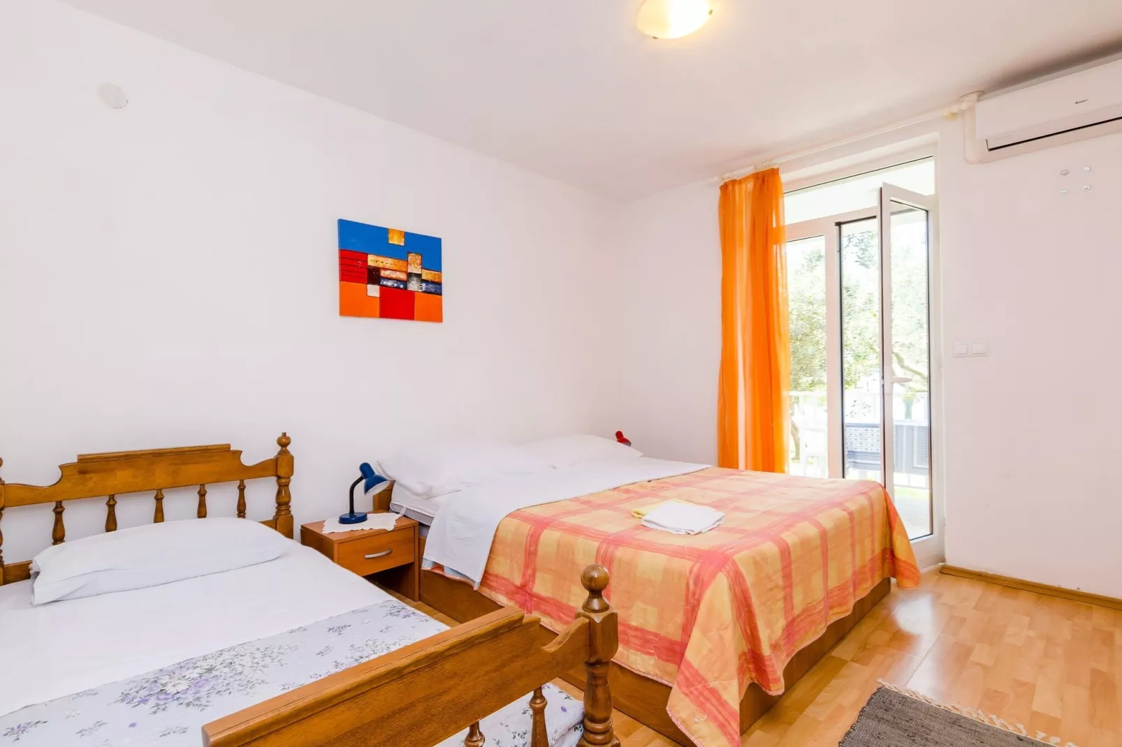 Apartments Glavor - One Bedroom Apartment with Terrace and Sea View (A1)-Schlafzimmer