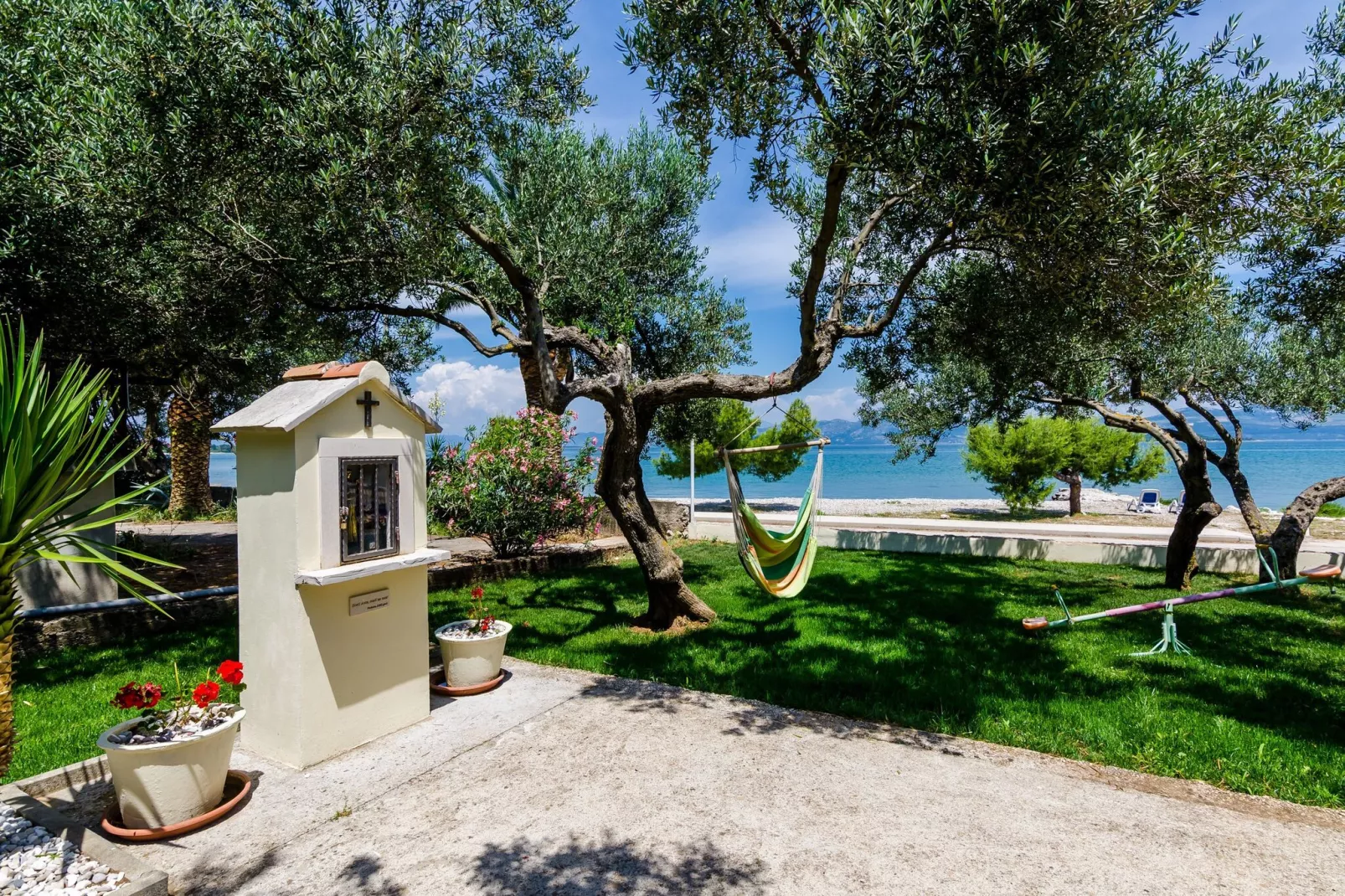 Apartments Glavor - Standard Studio Apartment with Terrace and Sea View (SA2)-Gardens summer