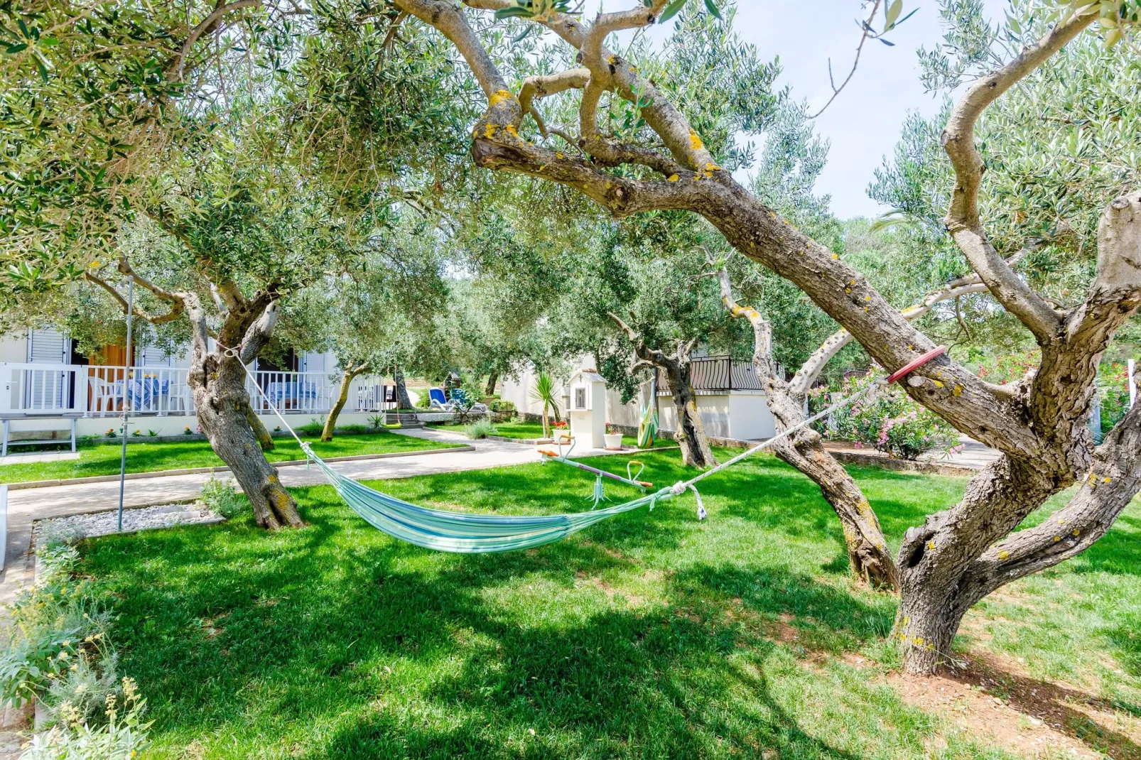 Apartments Glavor - Standard Studio Apartment with Terrace and Sea View (SA2)-Gardens summer