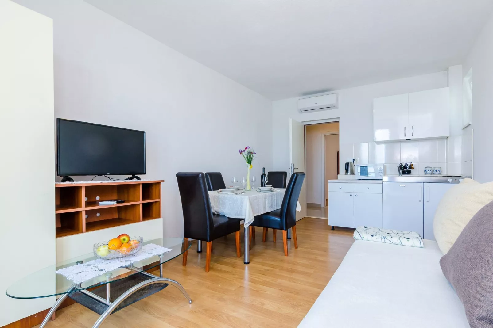 Apartments Glavor - One Bedroom Apartment with Balconies and Sea View (A5)-Kitchen