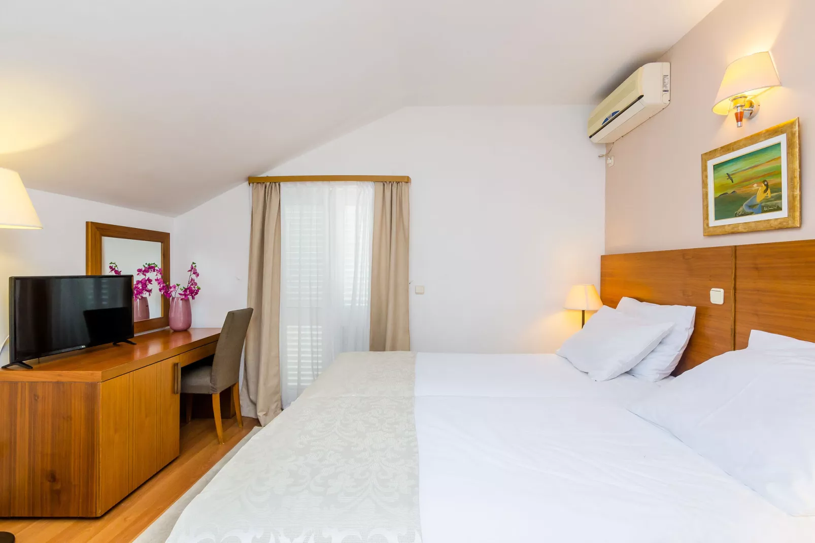 Pansion Srebreno - Double or Twin Room with Balcony and City View 3-Bedroom
