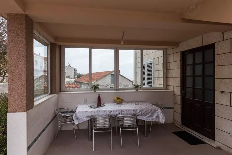 Rooms Ivo - Twin Room with Shared Bathroom-Terrace