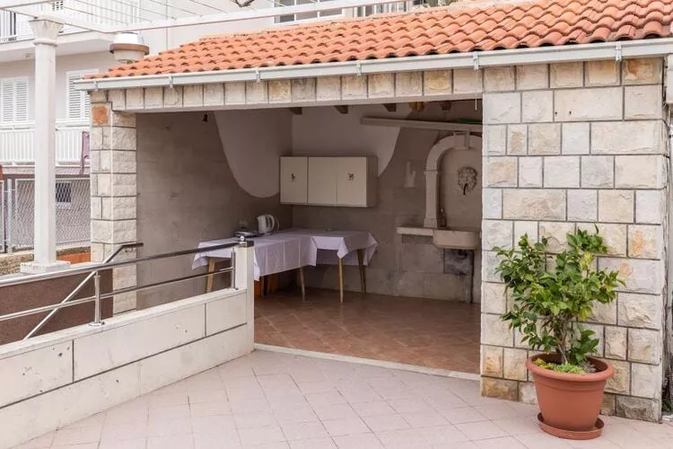Rooms Ivo - Twin Room with Shared Bathroom-Terrace