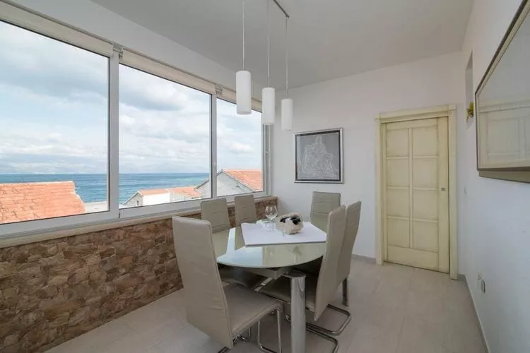 Apartment Marcela - Deluxe Two Bedroom Apartment with Terrace and Sea View-Salle à manger