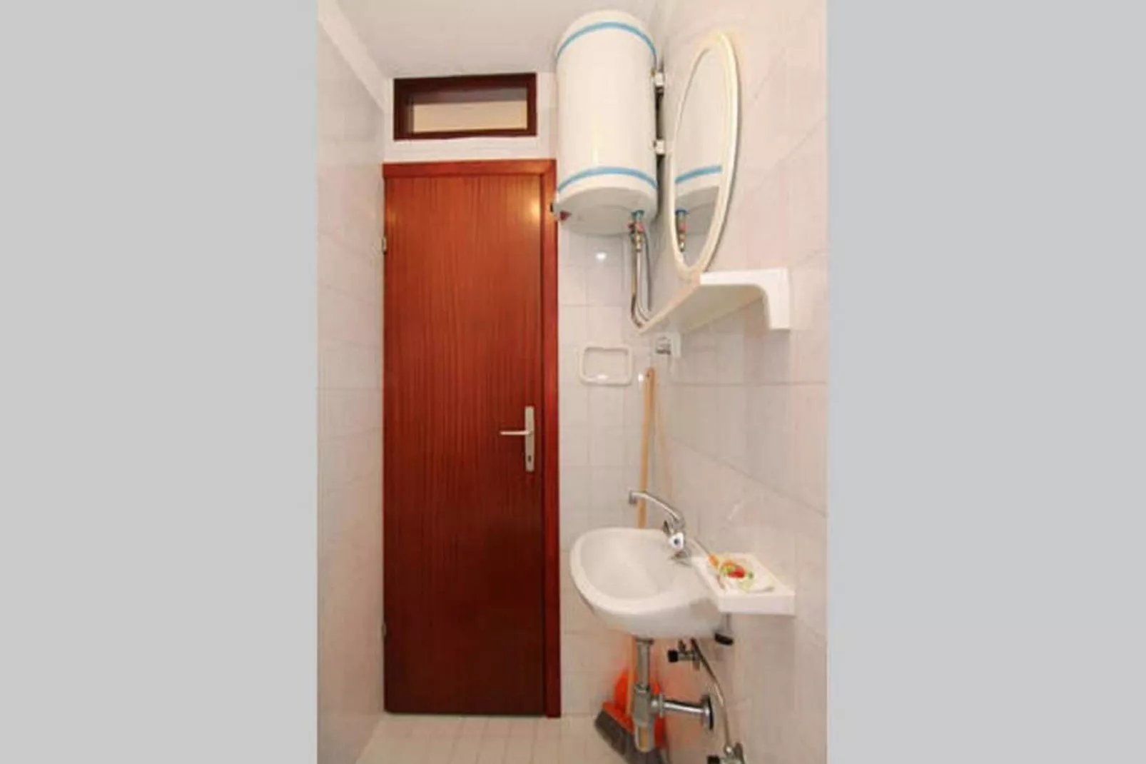 Apartments Nadia - Standard Studio Apartment(A2)-Bathroom