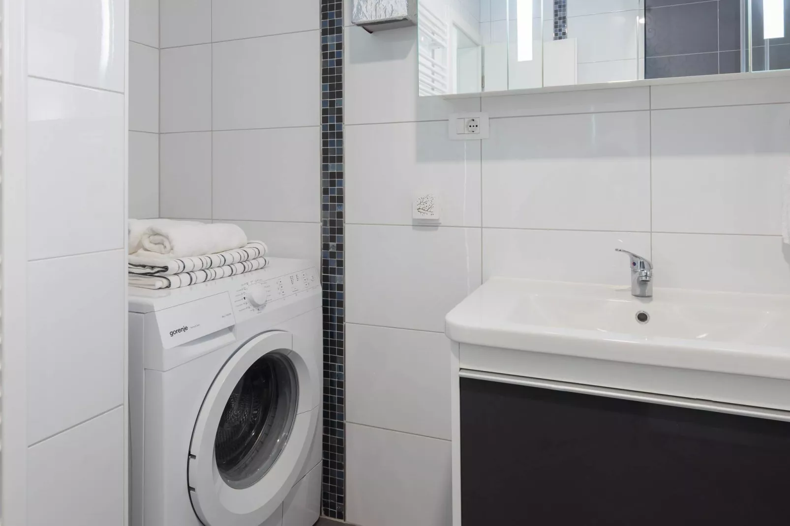 Apartment Lana - Superior Two-Bedroom Apartment with Terrace (A1) (ST)-Salle de bain
