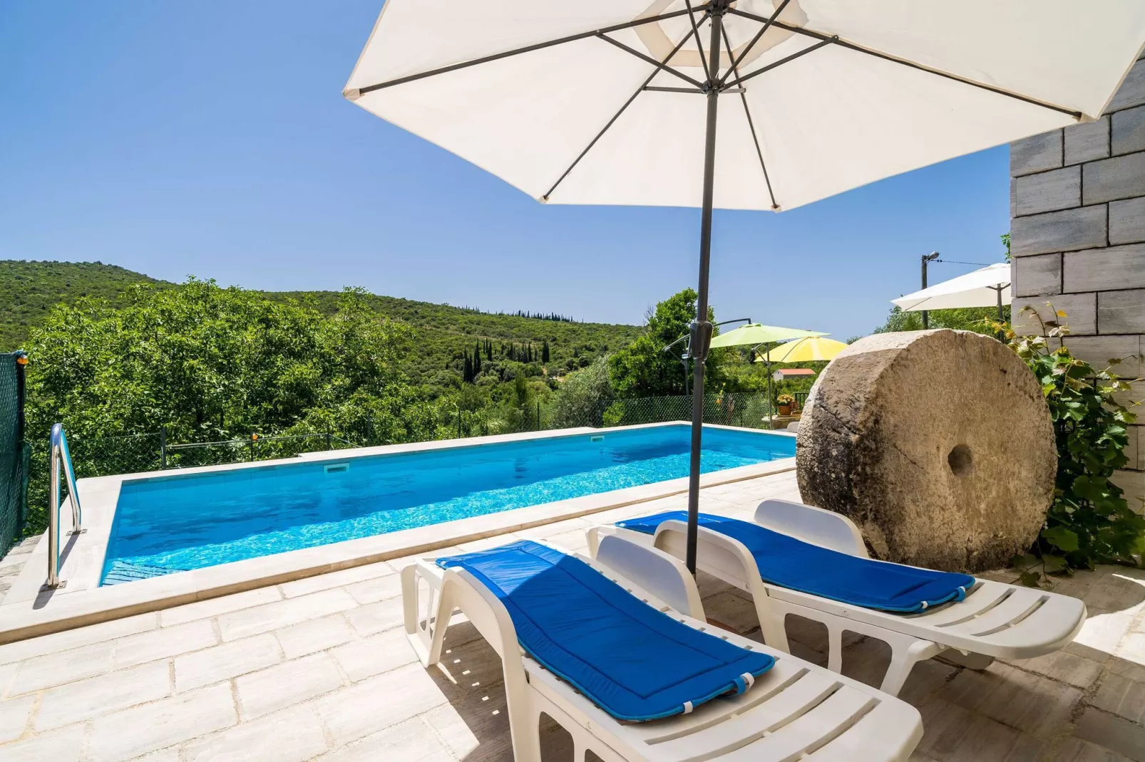 House Kočan-Four Bedroom Villa with Terrace and Swimming Pool-Pool