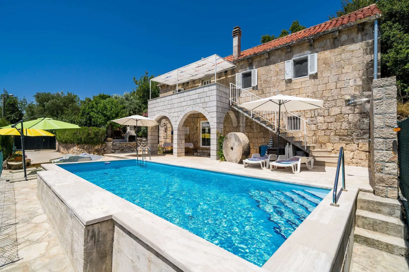 House Kočan-Four Bedroom Villa with Terrace and Swimming Pool-Pool