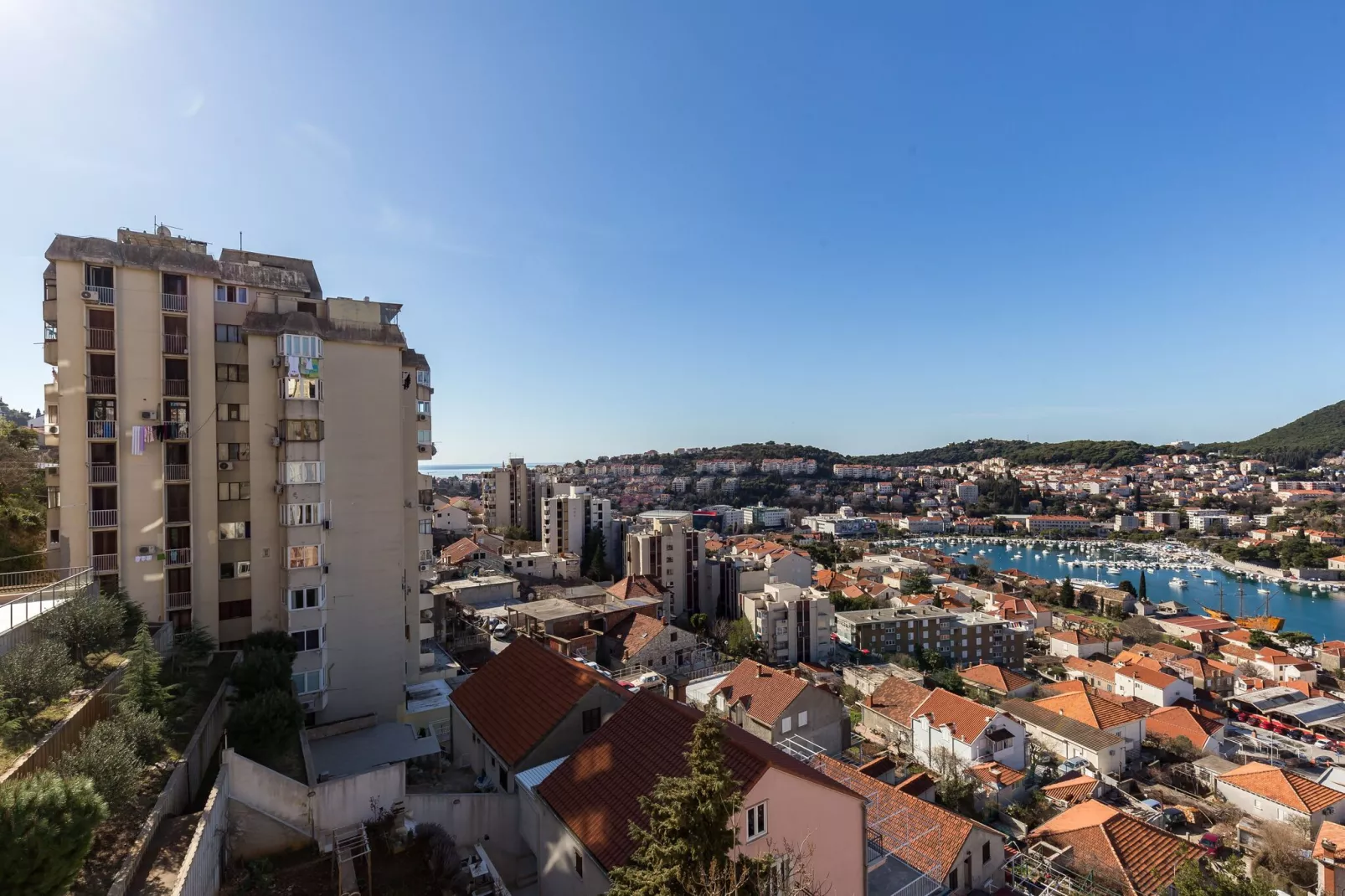 Apartment Brajković - One Bedroom Apartment with Loggia and Sea View-Vue