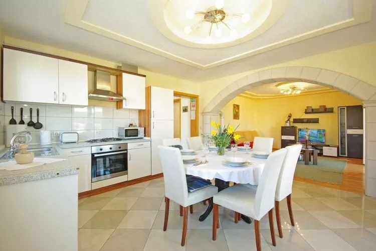 Apartments Villa Rose - Two-Bedroom Apartment with Sea View Terrace-Küche