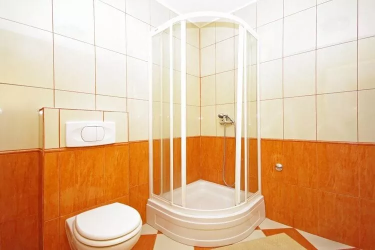 Apartments Villa Rose - Two-Bedroom Apartment with Sea View Terrace-Badezimmer