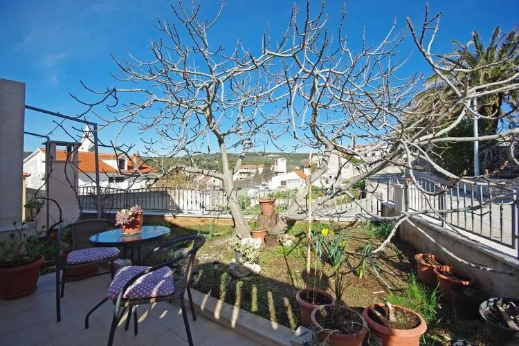 Apartments Villa Rose - Two-Bedroom Apartment with Sea View Terrace-Terrasse