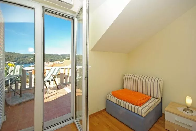Apartments Villa Rose - Standard Studio with Sea View  and shared Terrace (A2 bijeli)-Bedroom