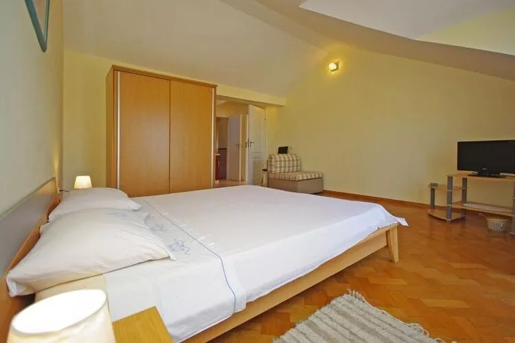 Apartments Villa Rose - Economy Studio with Sea View and shared  Terrace (A3 crveni)-Bedroom