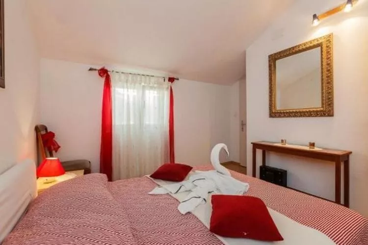 Apartments Roda - One Bedroom Apartment with Terrace (Mira) - (ST)-Chambre