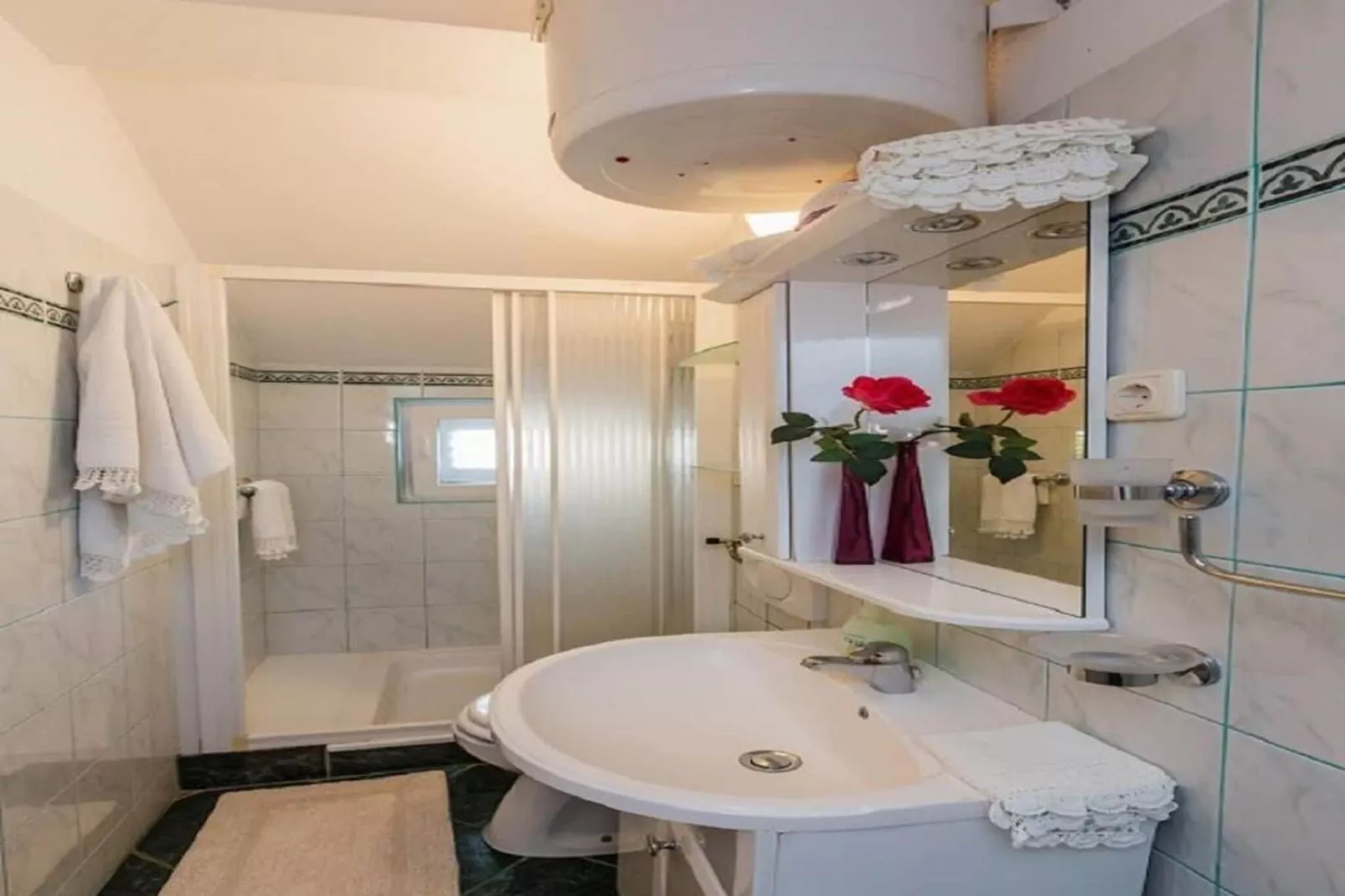 Apartments Roda - One Bedroom Apartment with Terrace (Mira) - (ST)-Salle de bain