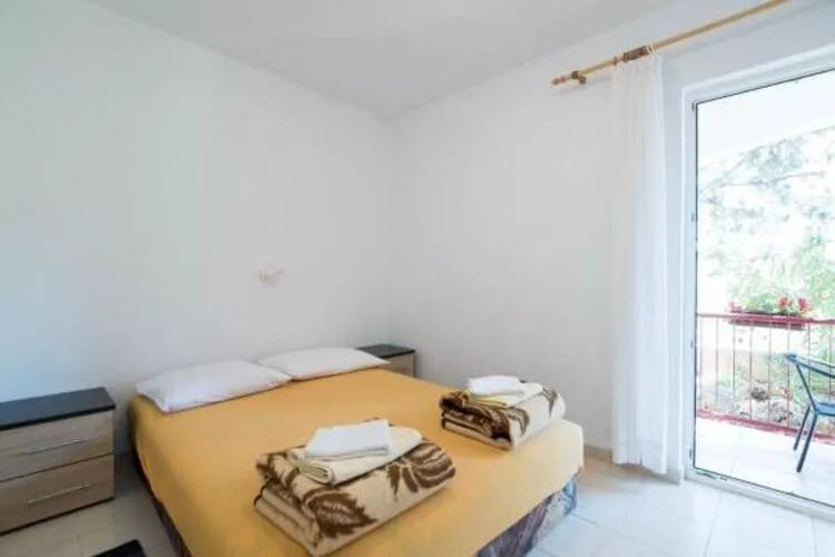 Apartments Boguvila - Two-Bedroom Basic Apartment with Terrace (A1) - (ST)-Bedroom