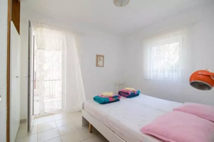 Apartments Boguvila - Two-Bedroom Family Apartment with Terrace (A2) - (ST)-Chambre