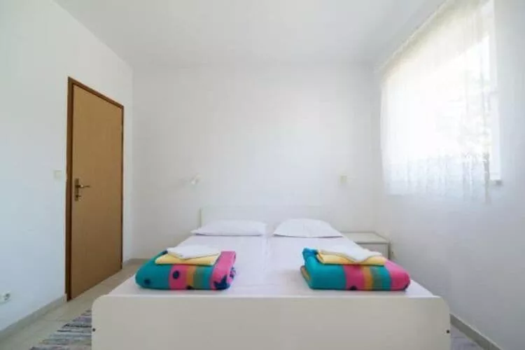 Apartments Boguvila - Two-Bedroom Family Apartment with Terrace (A2) - (ST)-Chambre