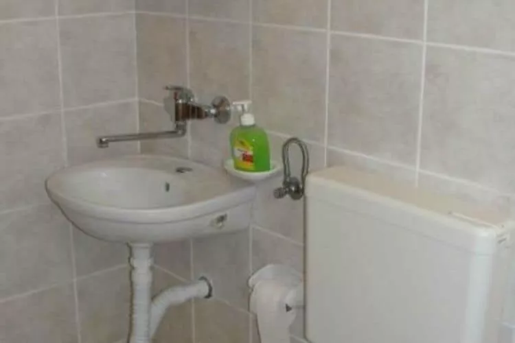 Apartments Boguvila - One-Bedroom Apartment  with Terrace (A3) - (ST)-Bathroom