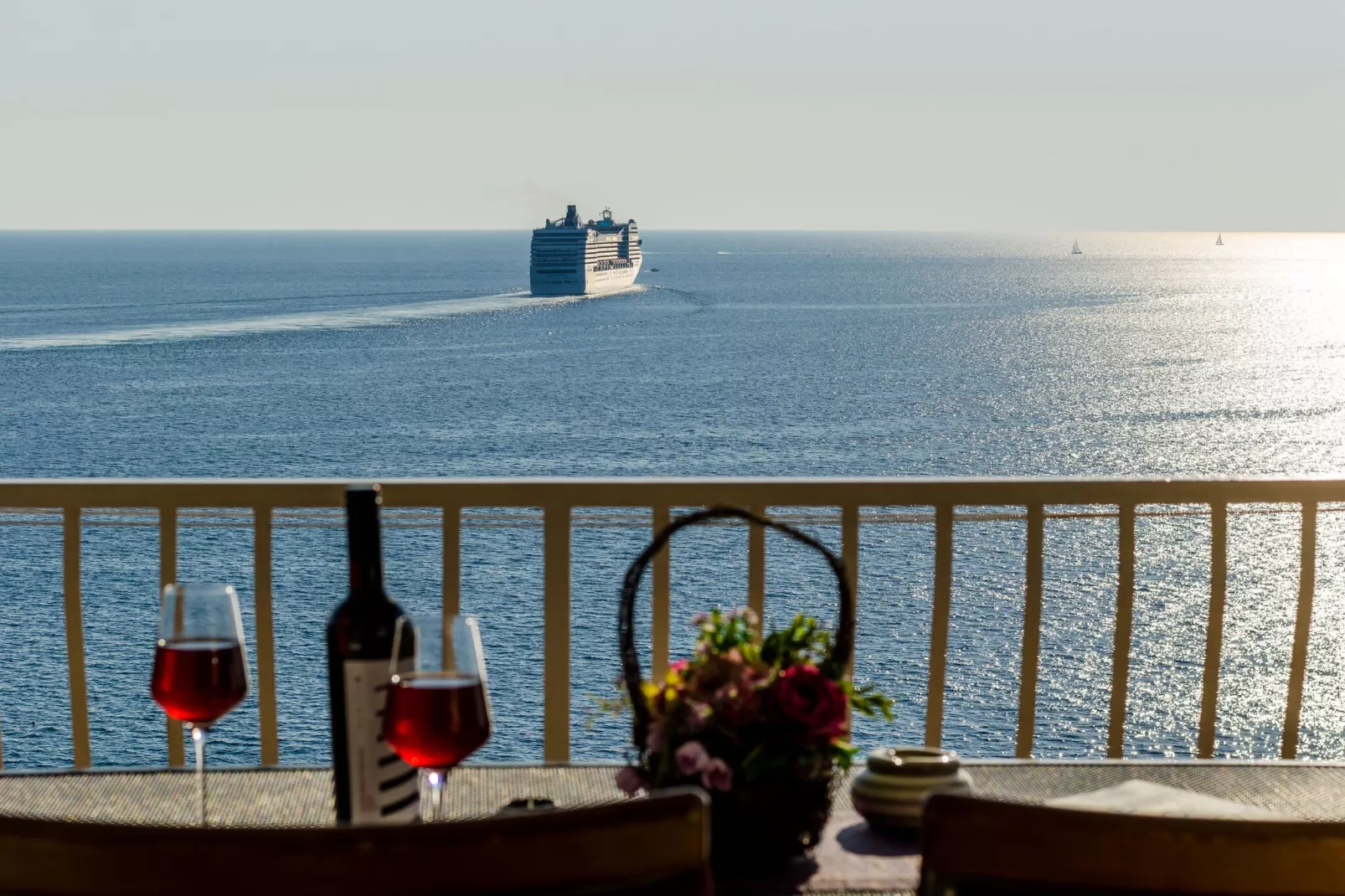 Indy's Beach Apartments -Two Bedroom Apartment with Balcony and Sea View-View