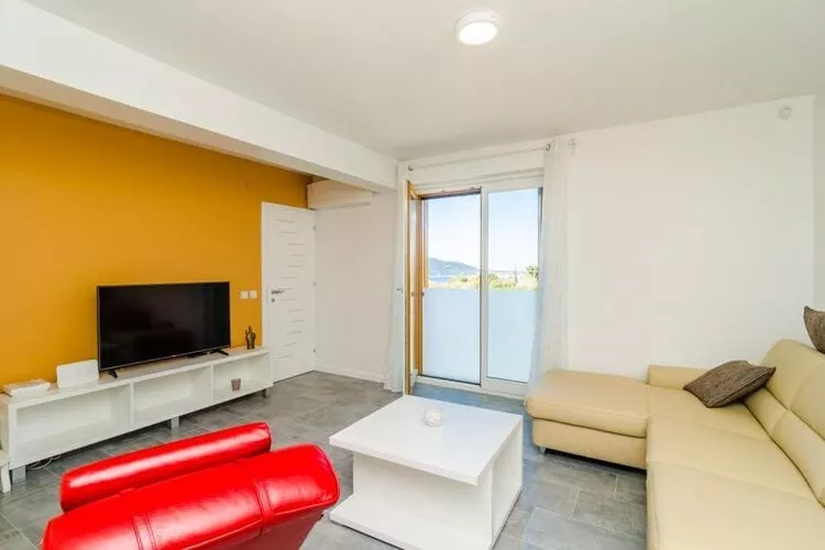 Apartment Lula - Superior Two-Bedroom Apartment with Balcony and Sea View-Salon