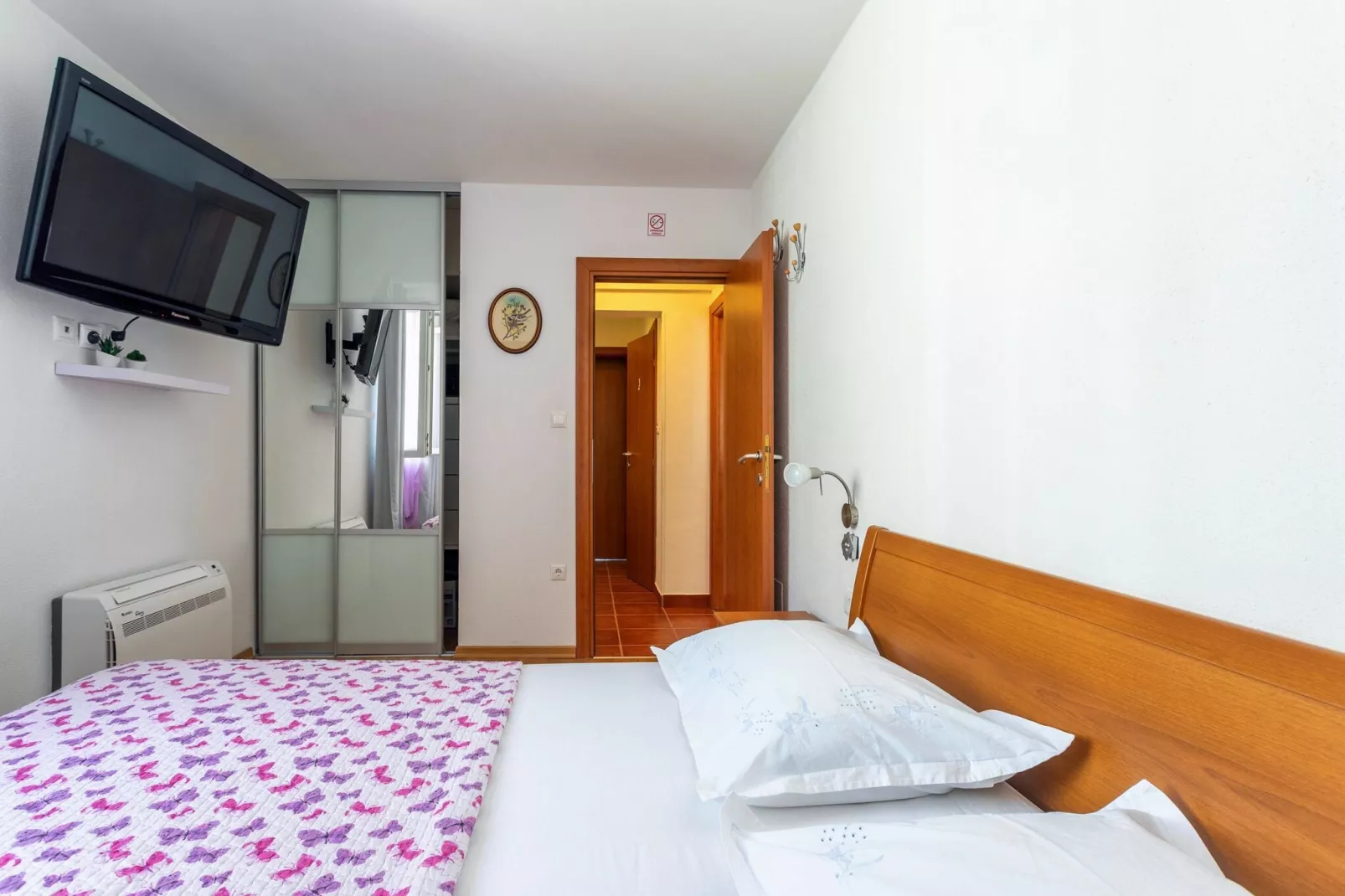 Apartment Zara - Two Bedroom Apartment with Balcony - (ST)-Bedroom
