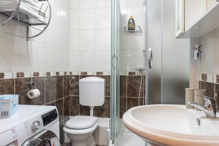 Apartment Zara - Two Bedroom Apartment with Balcony - (ST)-Bathroom