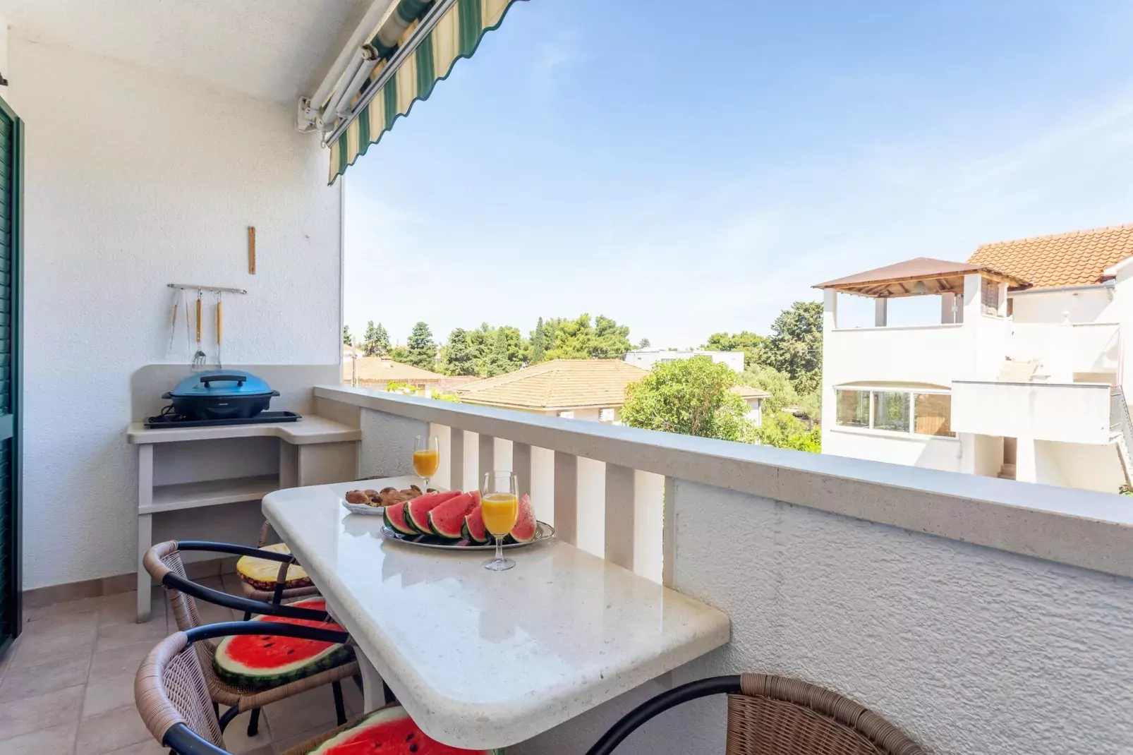 Apartment Zara - Two Bedroom Apartment with Balcony - (ST)-Terrace balcony